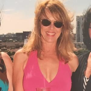 Meet your Posher, Elizabeth